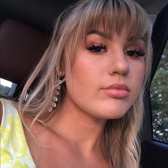 Meet your Posher, Kattarina - Picture 1 of 1